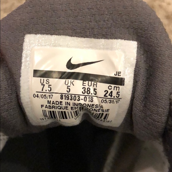 Nike Revolution 3 Mesh Running Sneaker Shoe - Picture 7 of 11